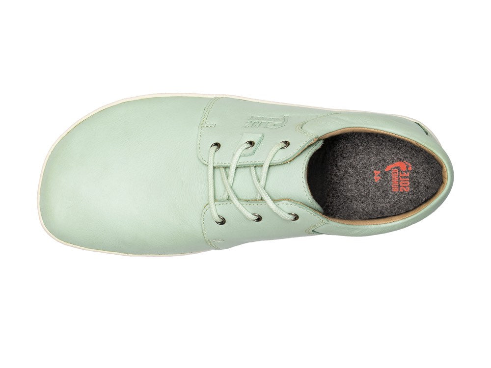 Barfußschuh, geschlossene Zehen und geschlossener Fersenbereich, Schnürsenkel, flexible Sohle, einzelner Schuh, Draufsicht