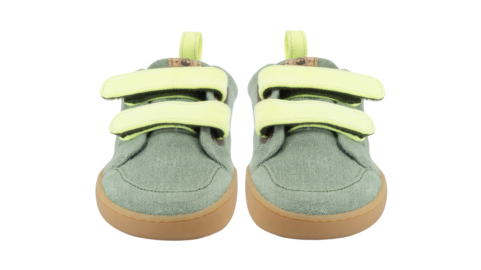 Kinder-Barfußsneaker mit zwei Klettverschlüssen und geschlossener Zehenpartie, Vorderansicht als Paar