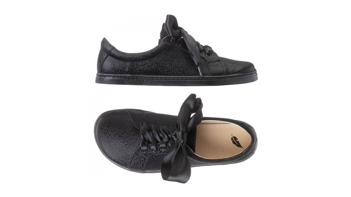 Barfußschuh mit Schnürung, breite Zehenbox, flexible Sohle, geschlossener Zehen- und Fersenbereich, Draufsicht