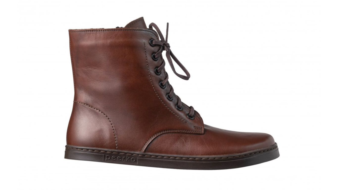Barfußstiefel mit Schnürverschluss, breiter Zehenbox und flacher Sohle, geschlossener Fersenbereich, Seitenansicht außen