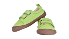 Kinder Barfußschuh mit breiter Zehenbox, flexibler Sohle und zwei Klettverschlüssen, geschlossene Zehen und geschlossener Fersenbereich, Seitenansicht und Vorderansicht als Paar