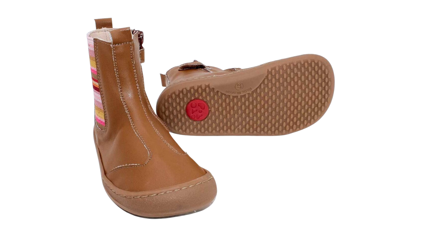 Kinder Barfußstiefel mit flexibler Sohle und Profilstruktur, elastischem Einsatz, geschlossene Zehen und geschlossener Fersenbereich, Ansicht von unten