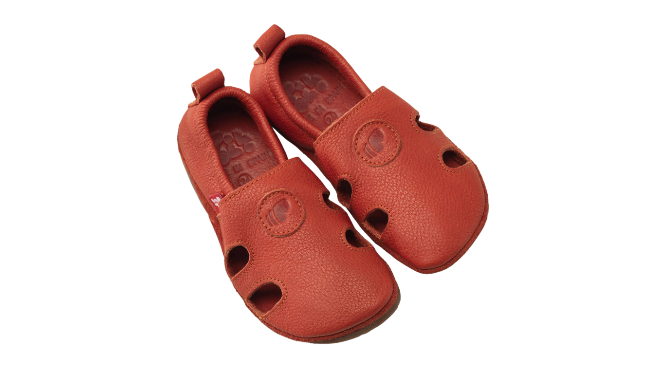 Kinder Barfußsandalen mit breiter Zehenbox, flexibler Sohle und Riemenkonstruktion, geschlossene Zehen und geschlossener Fersenbereich, Paar, Draufsicht