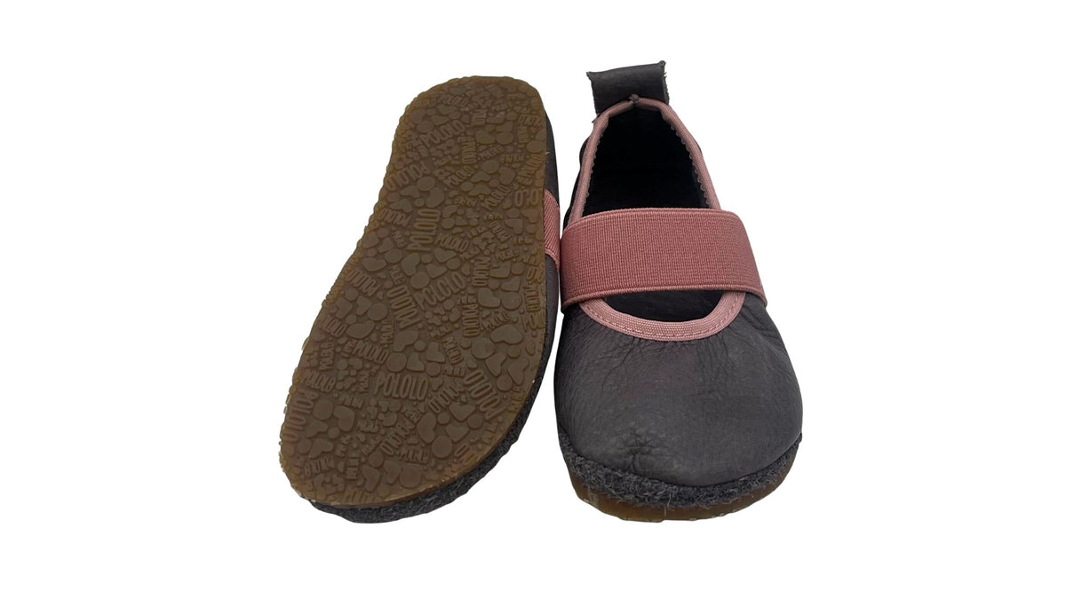 Kinder Barfußschuh als Paar mit breiter Zehenbox, Klettverschluss und flexibler Sohle, geschlossene Zehen und geschlossener Fersenbereich, Draufsicht und Ansicht von unten