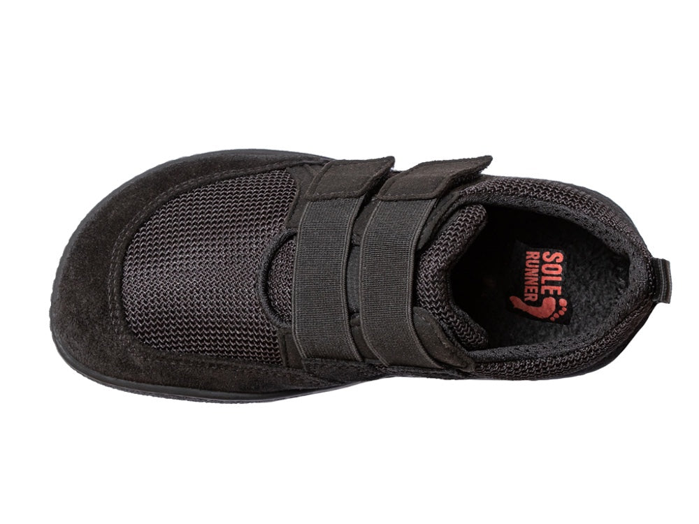 Barfußschuh, geschlossene Zehen und geschlossener Fersenbereich, Schnürsenkel, flexible Sohle, einzelner Schuh, Draufsicht