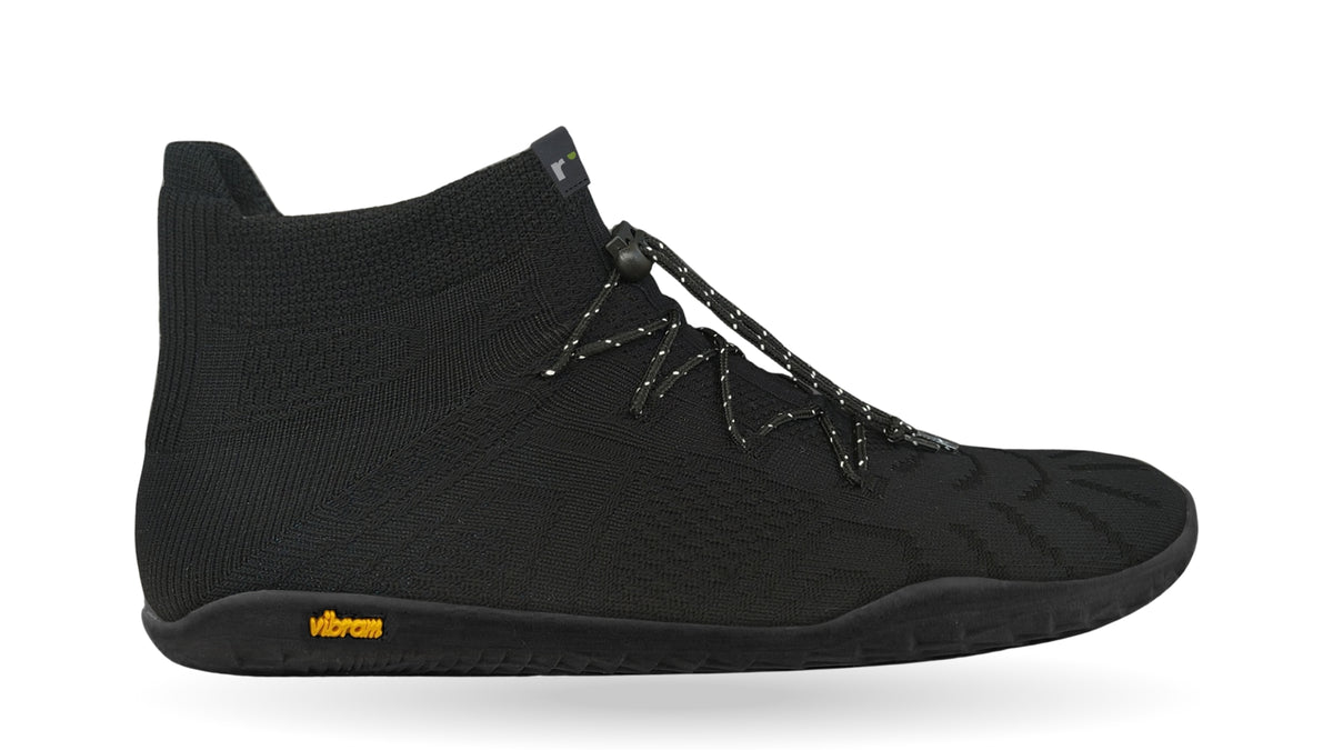 Barfußschuh für Erwachsene, geschlossene Zehenpartie, geschlossener Fersenbereich, hoher gestrickter Schaft, Schnürung mit Schnellverschluss, flache Sohle, Seitenansicht außen
