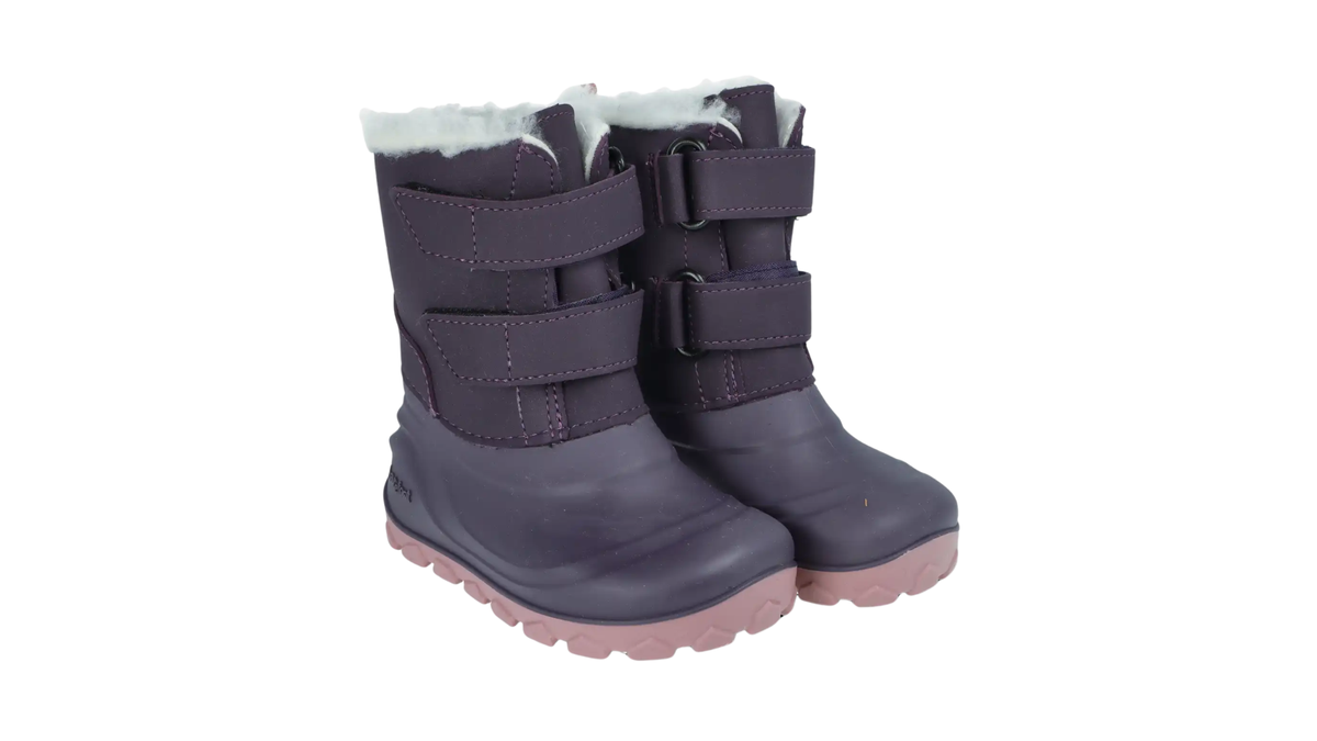Paar Kinder-Barfußwinterstiefel mit zwei Klettverschlüssen, hohem Schaft und sichtbarem Futter, schräge Vorderansicht