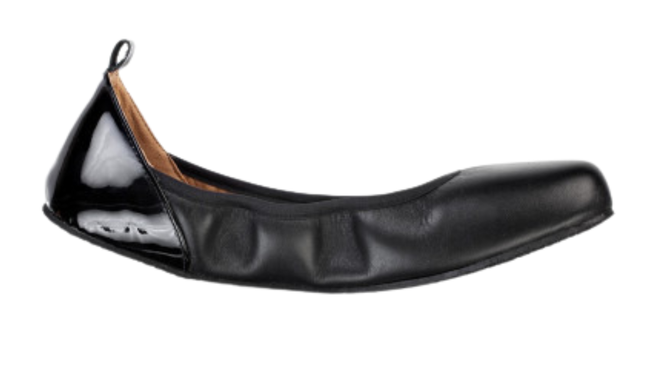 Barfußschuh, geschlossene Zehen und geschlossener Fersenbereich, Riemen mit Schnalle, flexible Sohle, Seitenansicht außen, einzelner Schuh