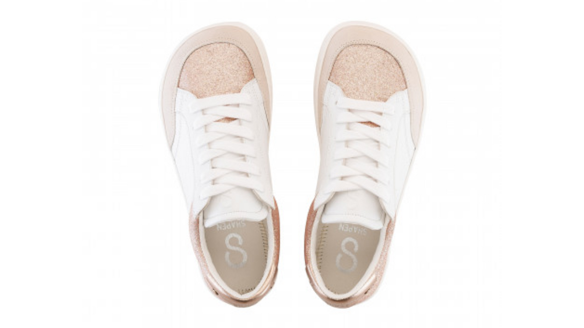 Barfußschuhe mit breiter Zehenbox, flexibler Sohle und Schnürung, geschlossene Zehen und geschlossener Fersenbereich, Paar, Draufsicht