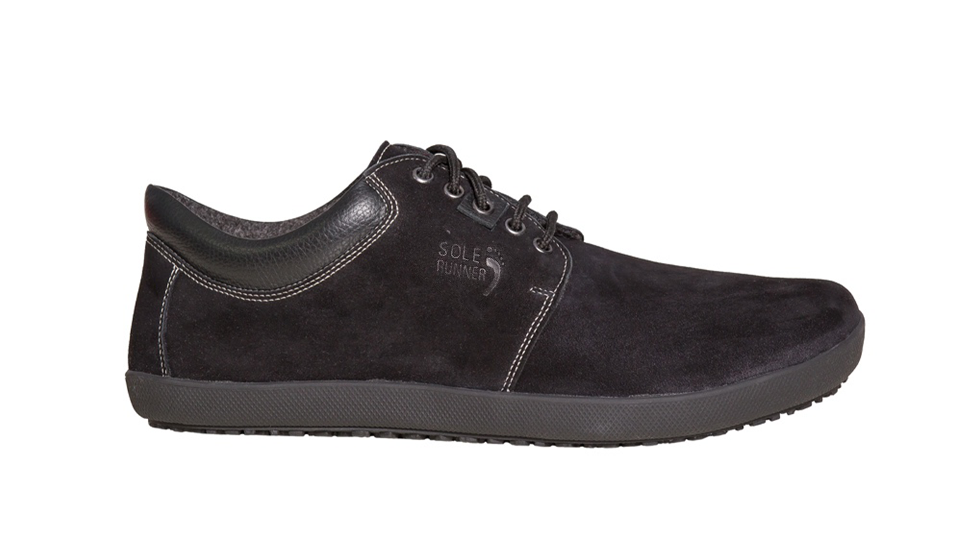 Barfußschuh, geschlossene Zehen und geschlossener Fersenbereich, Schnürsenkel, flexible Sohle, einzelner Schuh, Seitenansicht außen