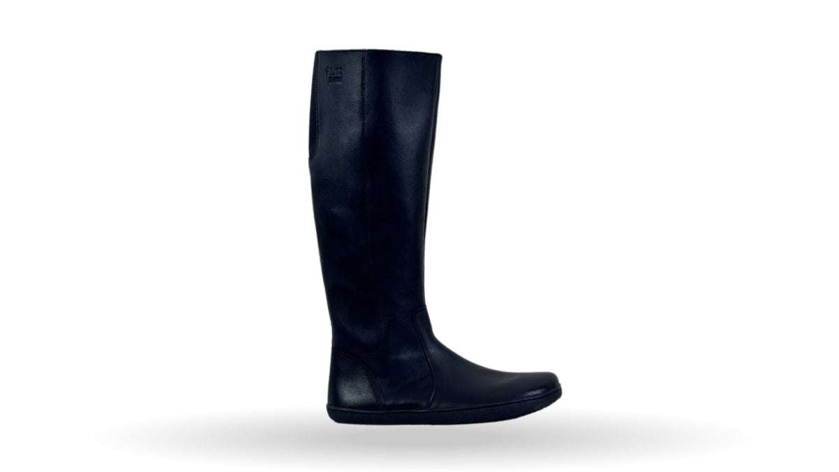 Barfußstiefel für Erwachsene, geschlossene Zehenpartie, geschlossener Fersenbereich, hoher Schaft, flache Sohle, Seitenansicht außen