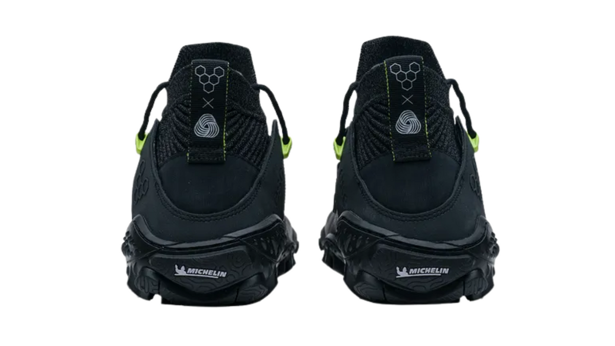 Barfußstiefel für Erwachsene mit Schnürung, breiter Zehenbox und geschlossenem Schaft, Rückansicht