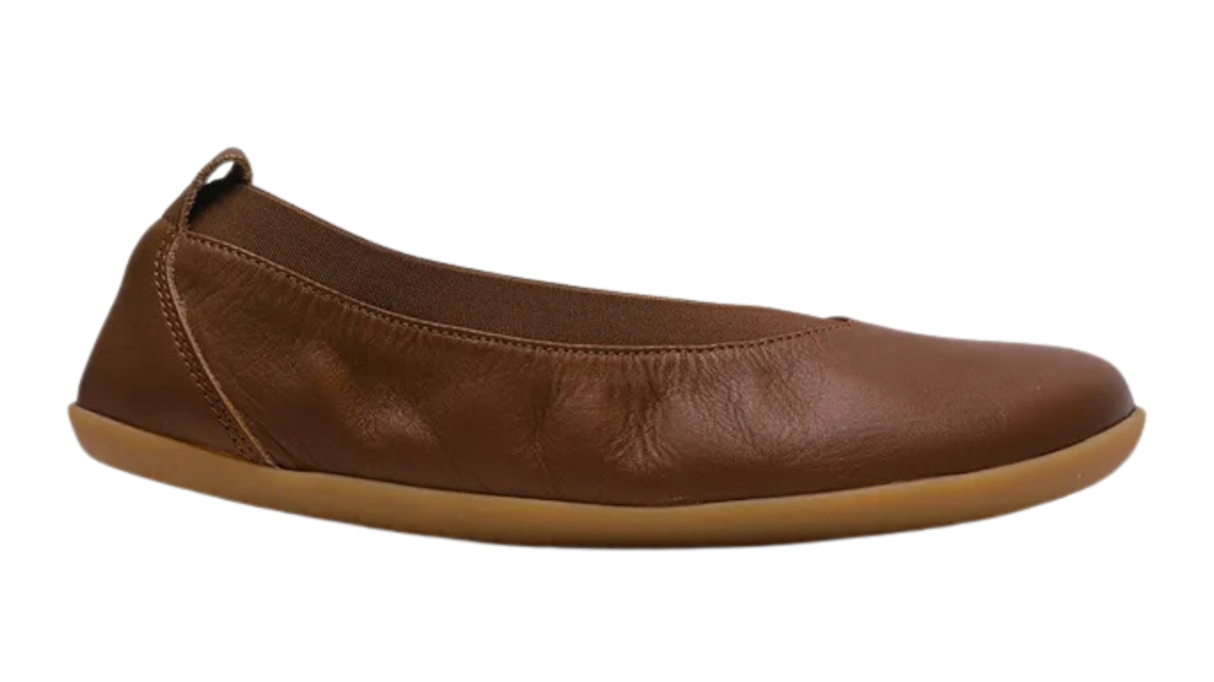 Barfußschuh für Erwachsene ohne Verschluss mit breiter Zehenbox und geschlossenem Fersenbereich, Seitenansicht außen