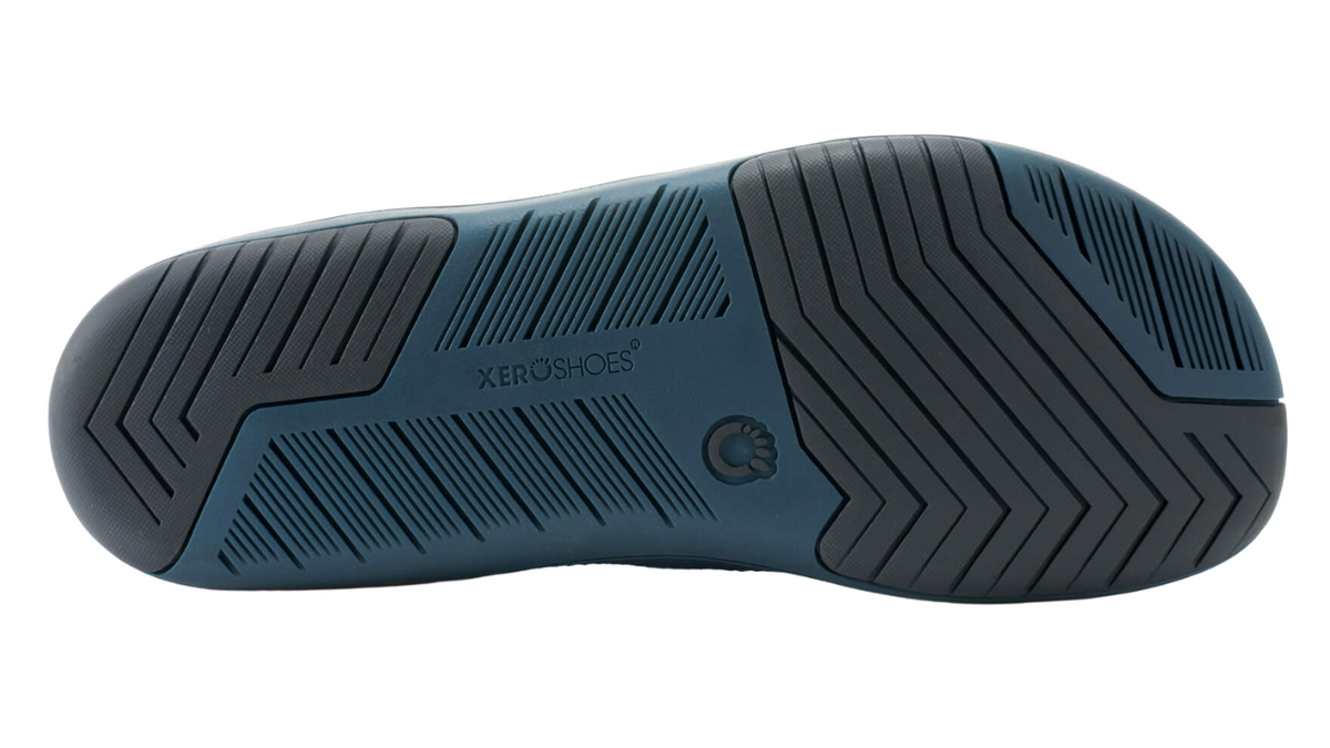 Barfußschuh, geschlossene Zehen und geschlossener Fersenbereich, Schnürung, flexible Sohle, Einzelschuh, Ansicht von unten