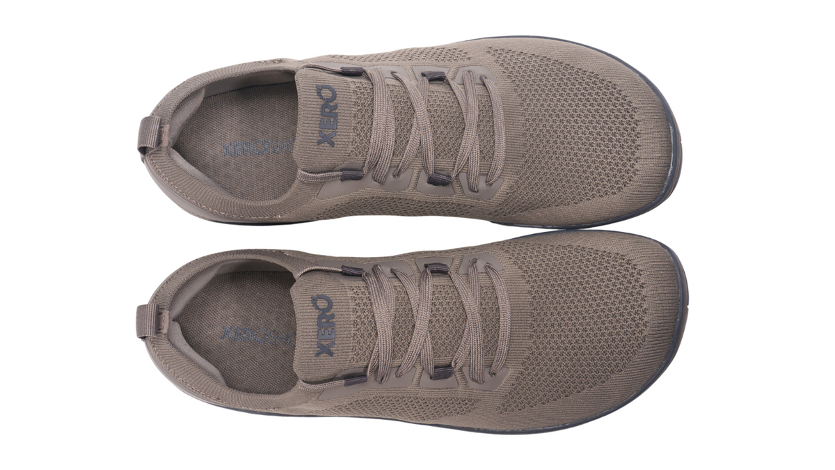 Barfußschuh, geschlossene Zehen und geschlossener Fersenbereich, Schnürung, flexible Sohle, Draufsicht als Paar