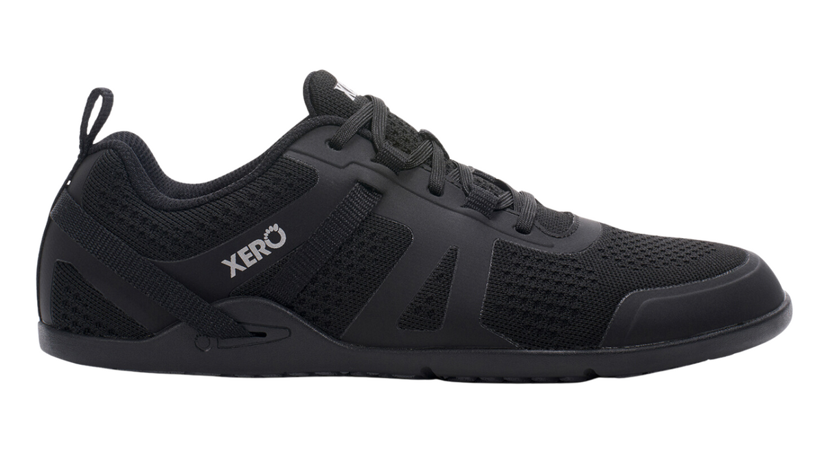 Barfußschuh mit Schnürung, breite Zehenbox, flexible Sohle, geschlossener Fersenbereich, Seitenansicht außen, einzelner Schuh