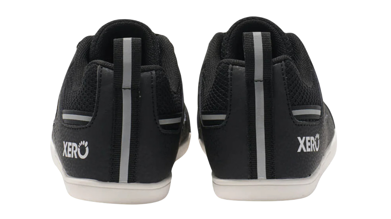 Barfußturnschuh für Kinder als Paar, geschlossener Fersenbereich, Rückansicht.