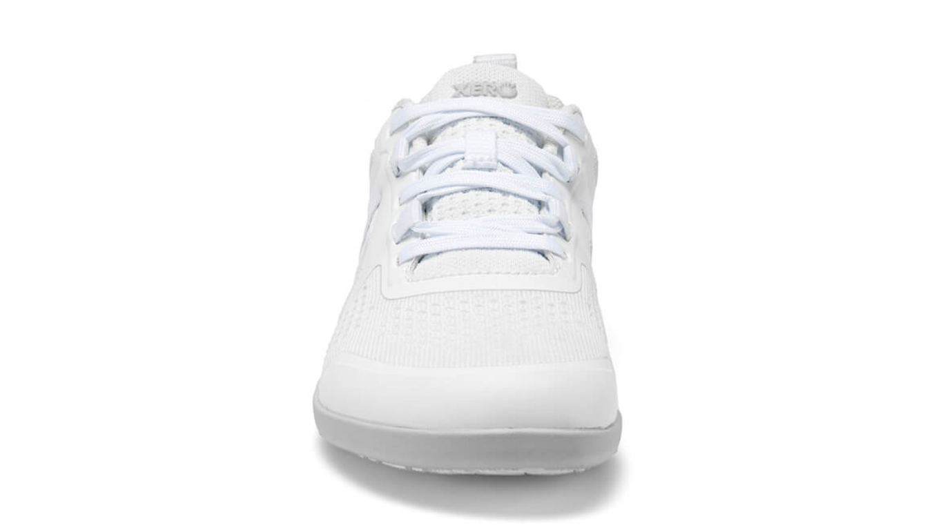 Barfußschuh mit Schnürung, breite Zehenbox, flexible Sohle, geschlossener Fersenbereich, Vorderansicht, einzelner Schuh