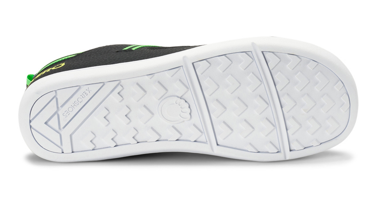 Barfußturnschuh für Kinder als einzelner Schuh, profilierte flexible Sohle, Ansicht von unten.