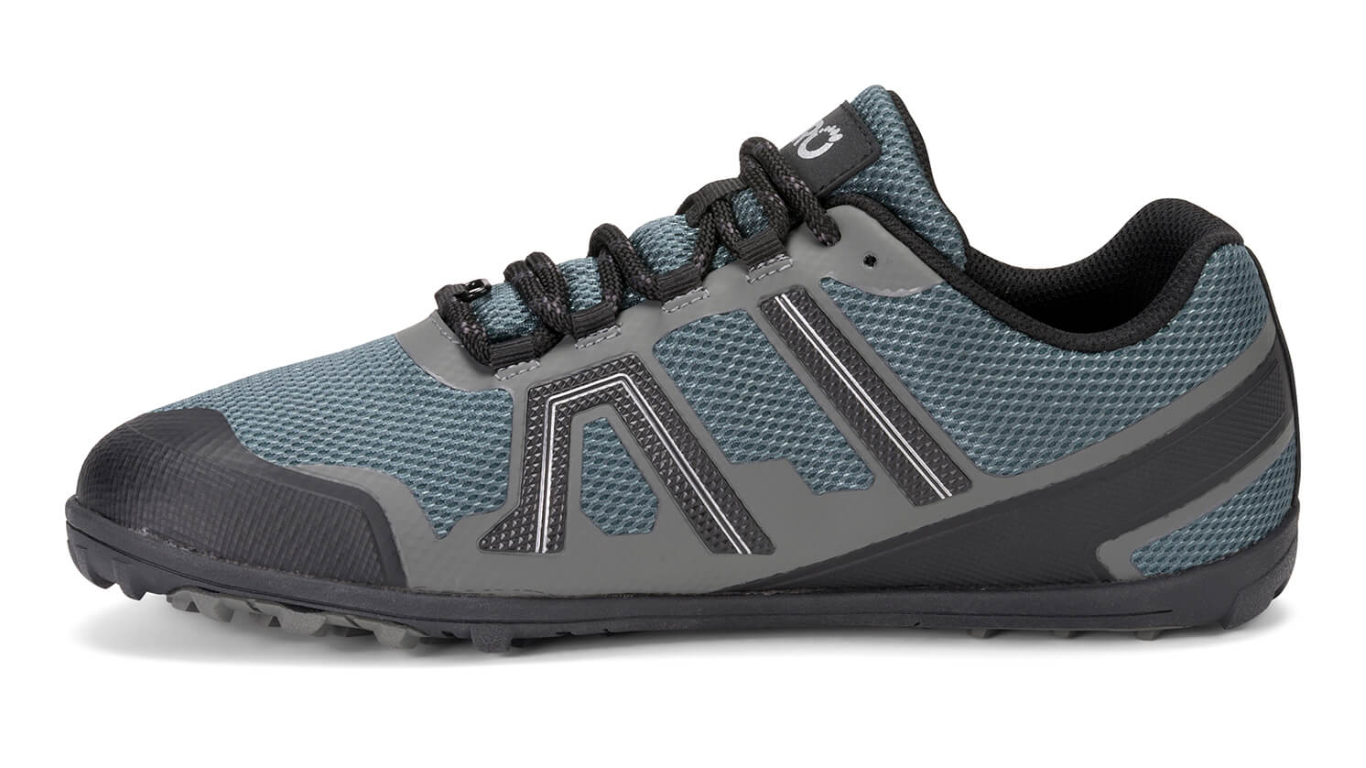 Barfußschuh mit Schnürung, breite Zehenbox, flexible Sohle, geschlossener Fersenbereich, Seitenansicht innen
