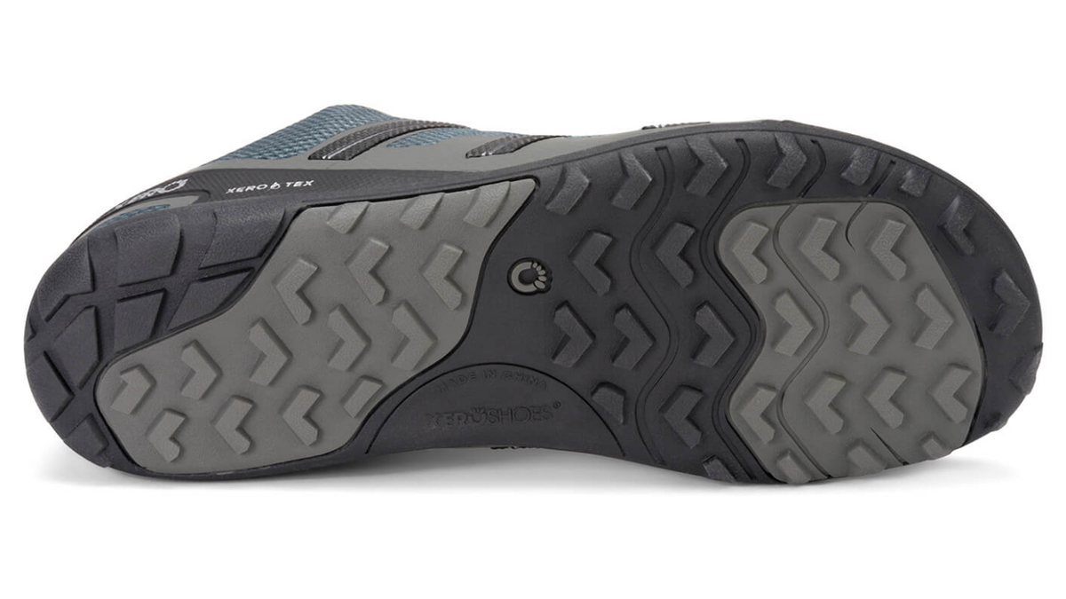 Barfußschuh mit Schnürung, breite Zehenbox, flexible Sohle, geschlossener Fersenbereich, Ansicht von unten