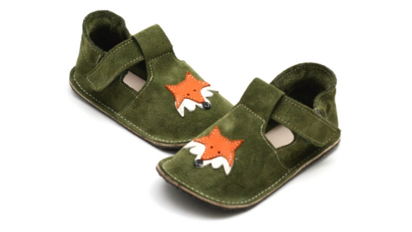 Lauflerner für Kinder als einzelner Schuh, geschlossene Zehen, geschlossener Fersenbereich, Klettverschluss, Seitenansicht innen.