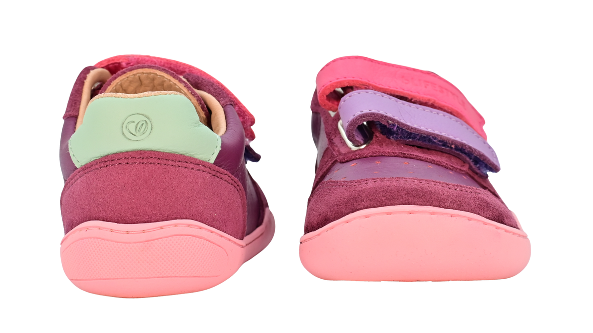 Barfußschuhe als Paar mit geschlossener Ferse, Rückansicht
