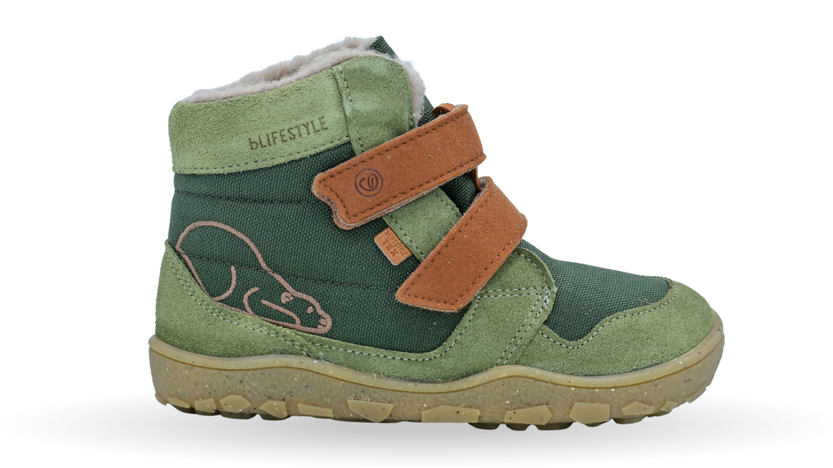 Gefütterter Kinder-Barfußstiefel mit breiter Zehenbox, zwei Klettverschlüssen und geschlossenen Zehen, Seitenansicht außen