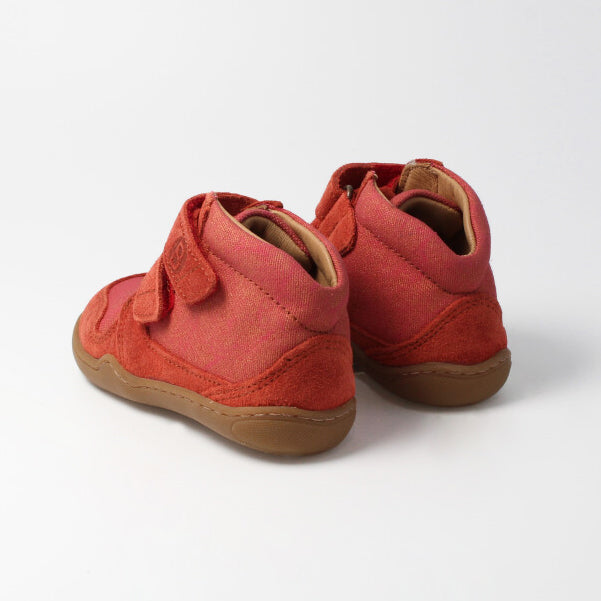 Barfußschuh für Kinder mit breiter Zehenbox und Klettverschluss, knöchelhoch, Rückansicht als Paar.