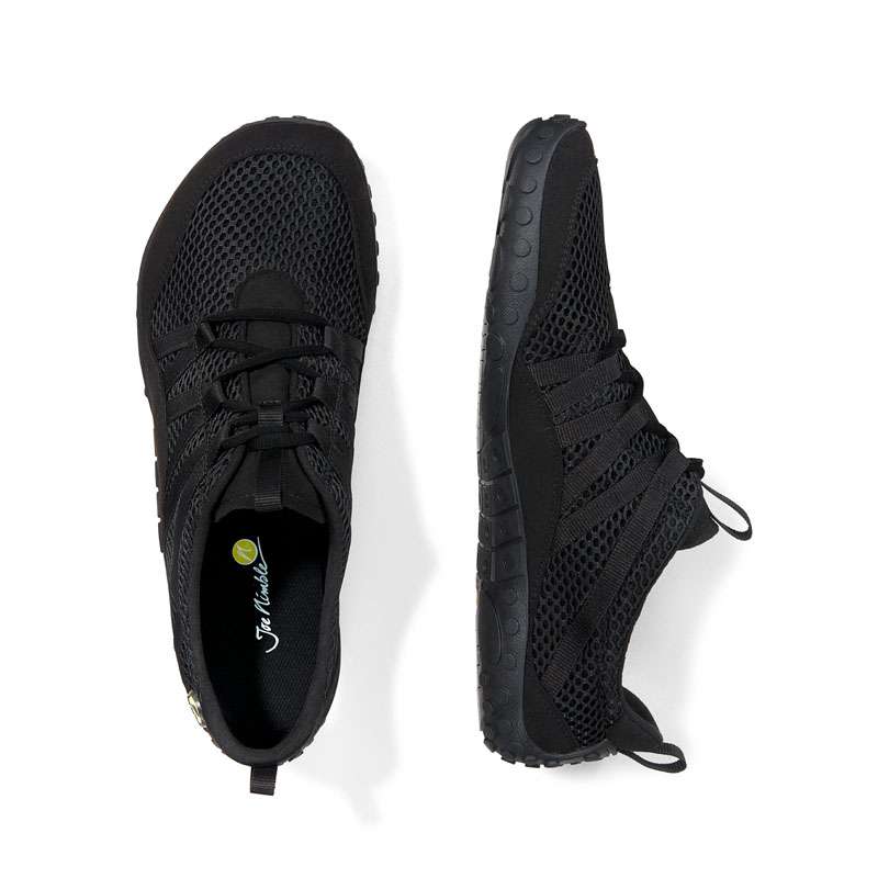 Barfußschuh mit Schnellschnürung, geschlossener Zehenbox und geschlossenem Fersenbereich, profilierte Sohle, Draufsicht und Seitenansicht als Paar