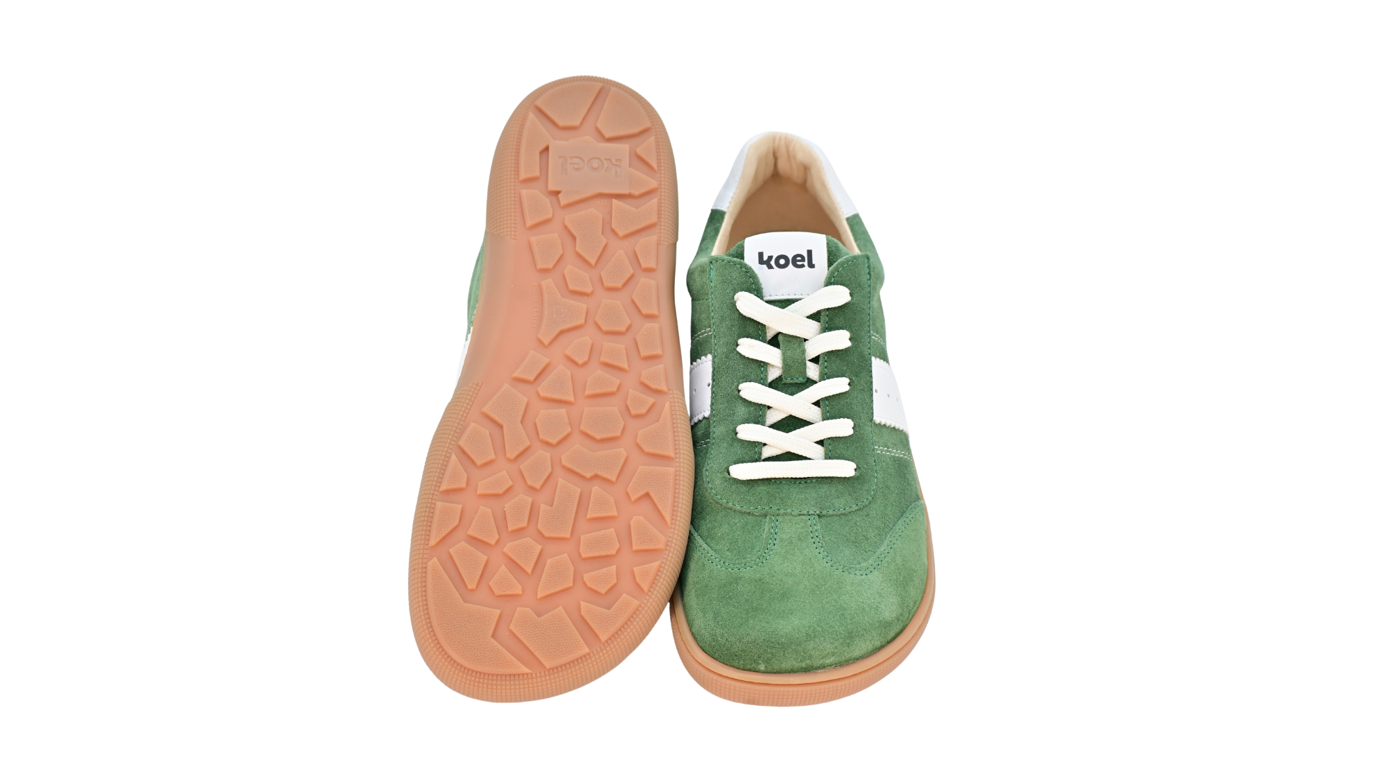 Barfußschuh für Erwachsene, geschlossene Zehenpartie, geschlossener Fersenbereich, Schnürung, seitliche Streifen mit Perforation, flache Sohle, Ansicht von unten und Draufsicht als Paar