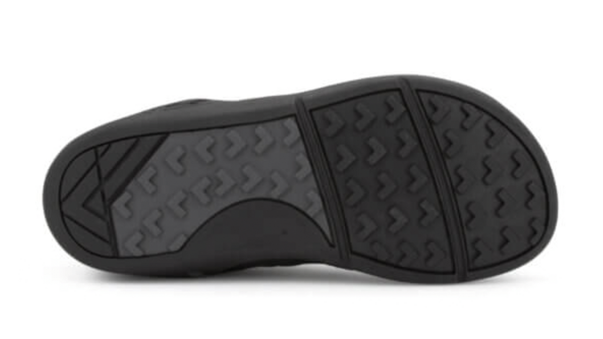 Barfußturnschuh für Kinder als einzelner Schuh, profilierte flexible Sohle, Ansicht von unten.