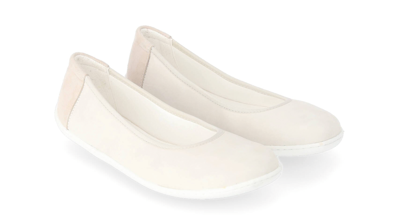 Barfußballerina, geschlossene Zehen und offener Einstieg, flexible Sohle, schräge Vorderansicht als Paar
