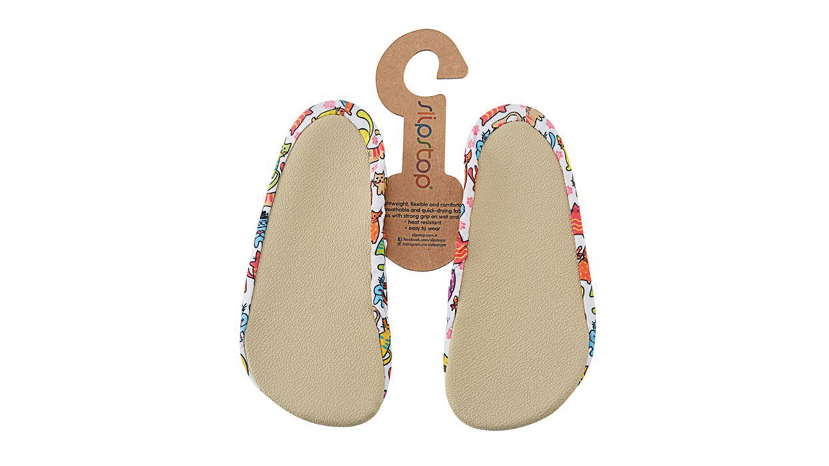 Badeschuhe für Kinder, Paaransicht, geschlossene Zehenpartie, geschlossener Fersenbereich, elastischer Einstieg, Ansicht von unten