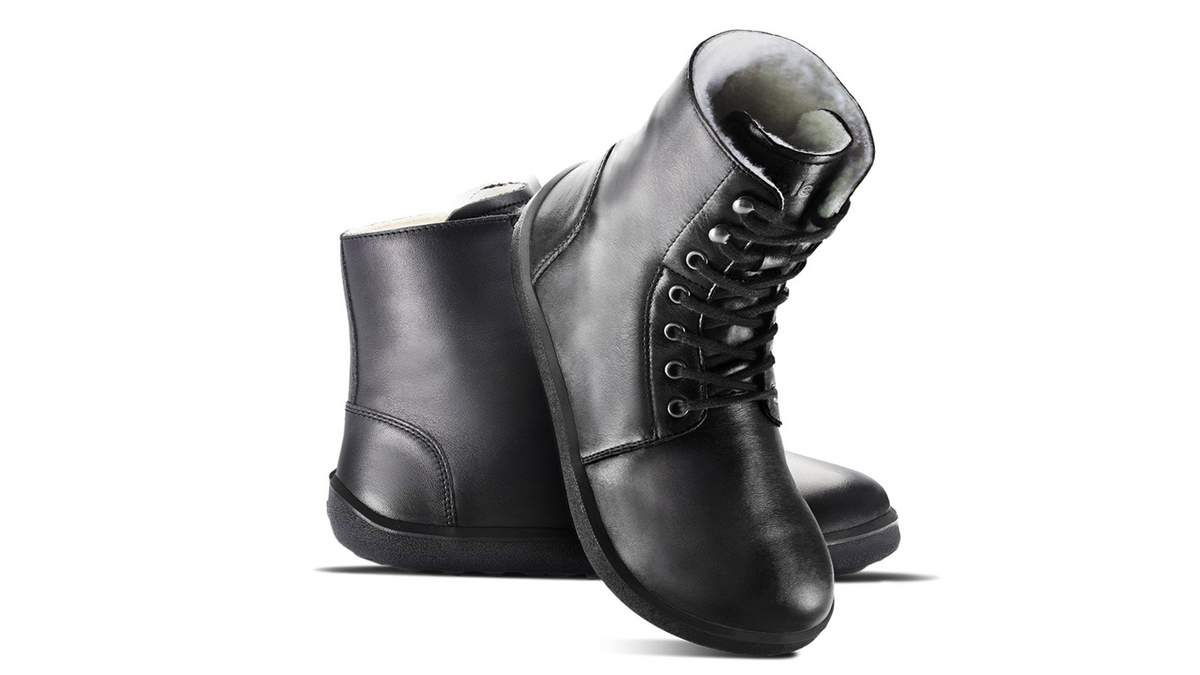 Barfußwinterschuh für Erwachsene, knöchelhoch, Schnürung, breite Zehenbox, geschlossene Zehen, geschlossene Ferse, schräge Vorderansicht