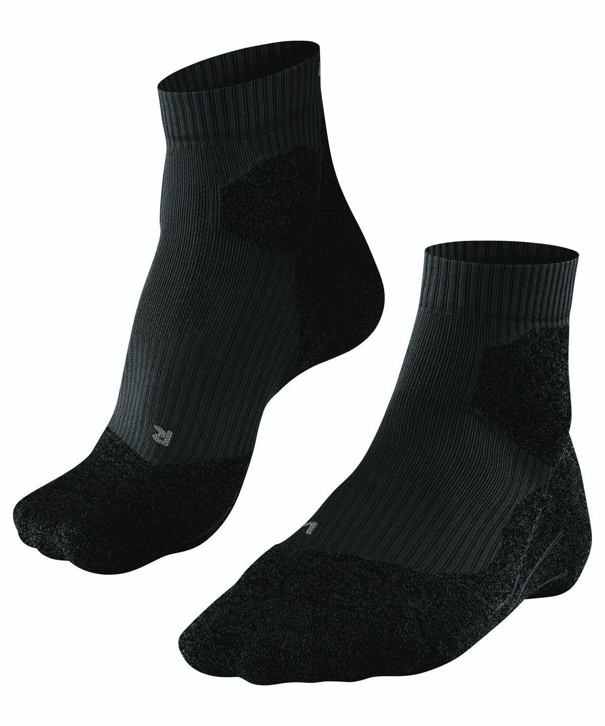 Erwachsenen-Socken, Paaransicht, mittelhoher Schaft, schräge Vorderansicht