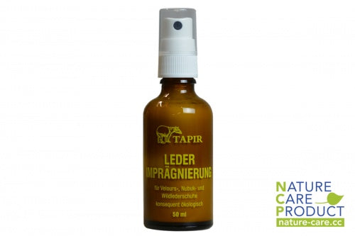 Imprägnierspray für Leder in Glasflasche mit Sprühkopf und Etikett, schräge Vorderansicht
