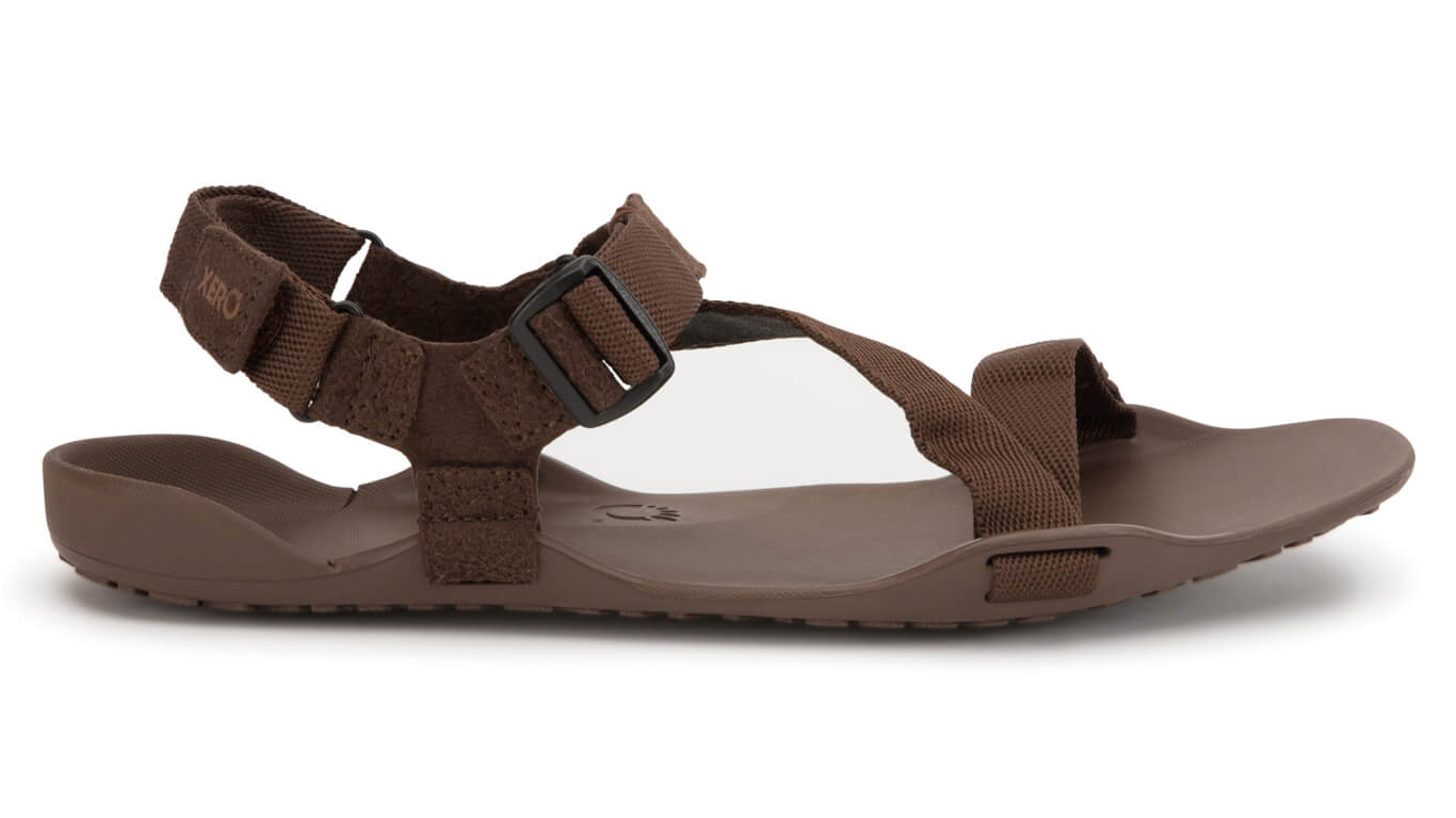 Barfußsandale, offene Zehen und offener Fersenbereich, Riemenkonstruktion mit verstellbaren Riemen, flexible Sohle, Einzelschuh, Seitenansicht außen