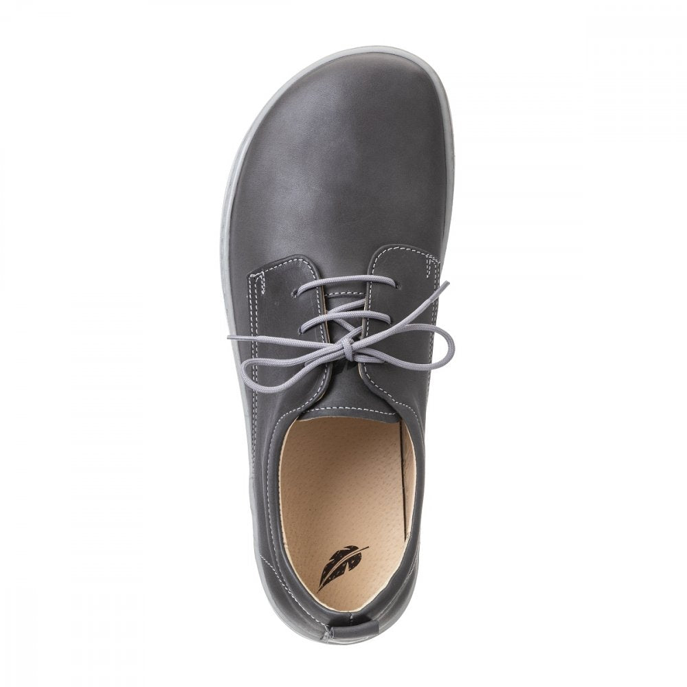 Barfußschuh mit Schnürverschluss, breiter Zehenbox und flacher Sohle, geschlossener Fersenbereich, Draufsicht