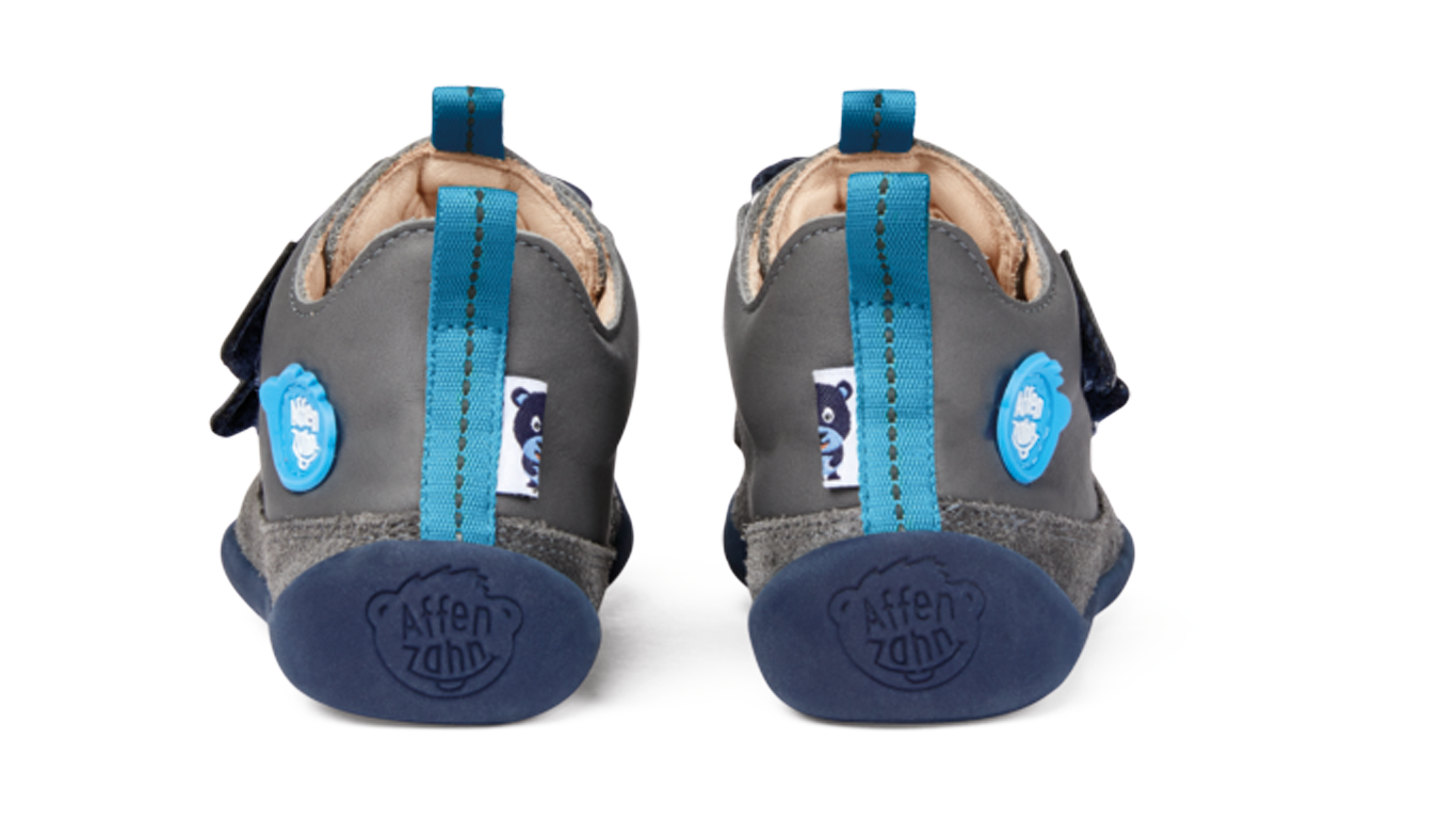 Kinder Barfußschuhe mit geschlossener Ferse, Rückansicht beider Schuhe