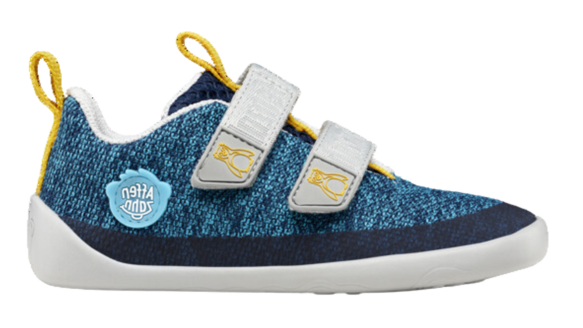 Kinder Barfußschuh mit geschlossener Zehenbox und Klettverschlüssen, Seitenansicht außen