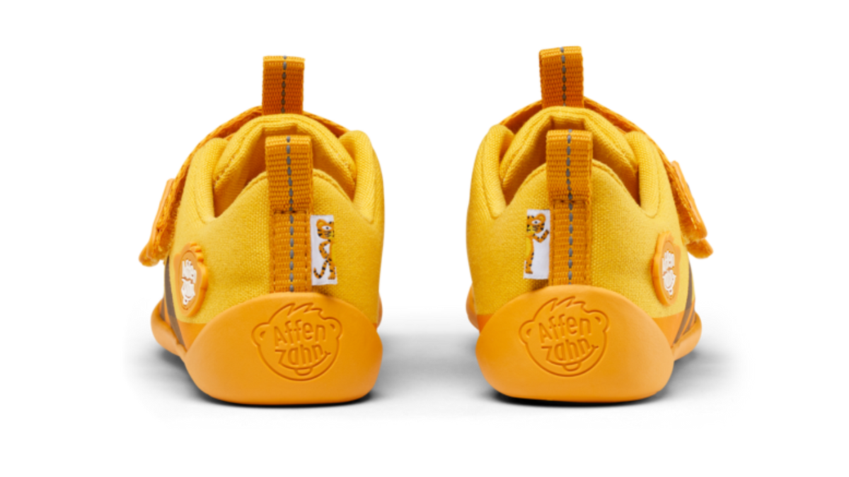 Kinder Barfußschuhe mit geschlossener Ferse, Rückansicht beider Schuhe