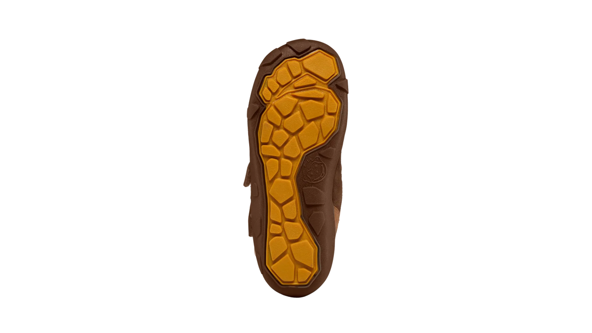 Gefütterter Kinder-Barfußwinterstiefel mit breiter Form im Vorfuß und profilierter Laufsohle, Ansicht von unten
