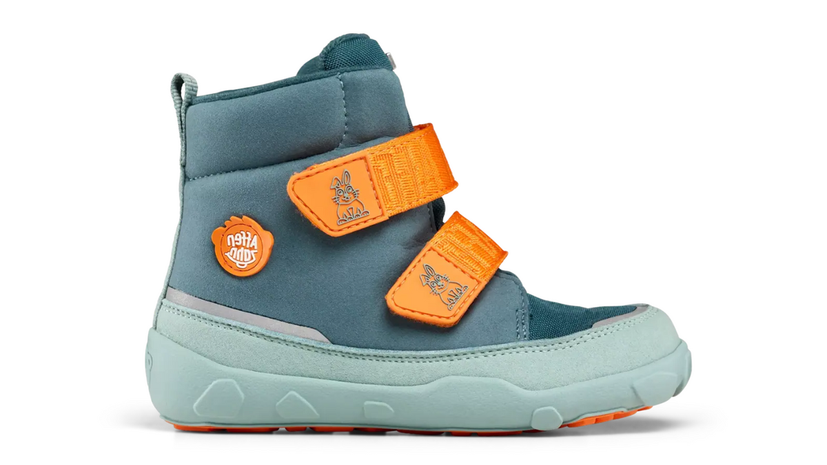 Kinder Barfußwinterstiefel mit geschlossener Zehenbox und Klettverschlüssen, Seitenansicht rechts
