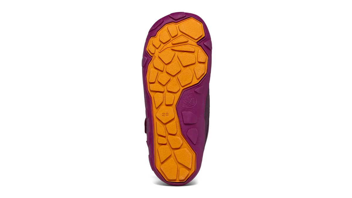 Kinder Barfußwinterstiefel mit profilierter, flexibler Sohle, Ansicht von unten