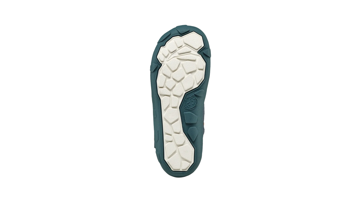 Kinder-Barfußwinterstiefel mit breiter Form im Vorfuß und profilierter Laufsohle, Ansicht von unten