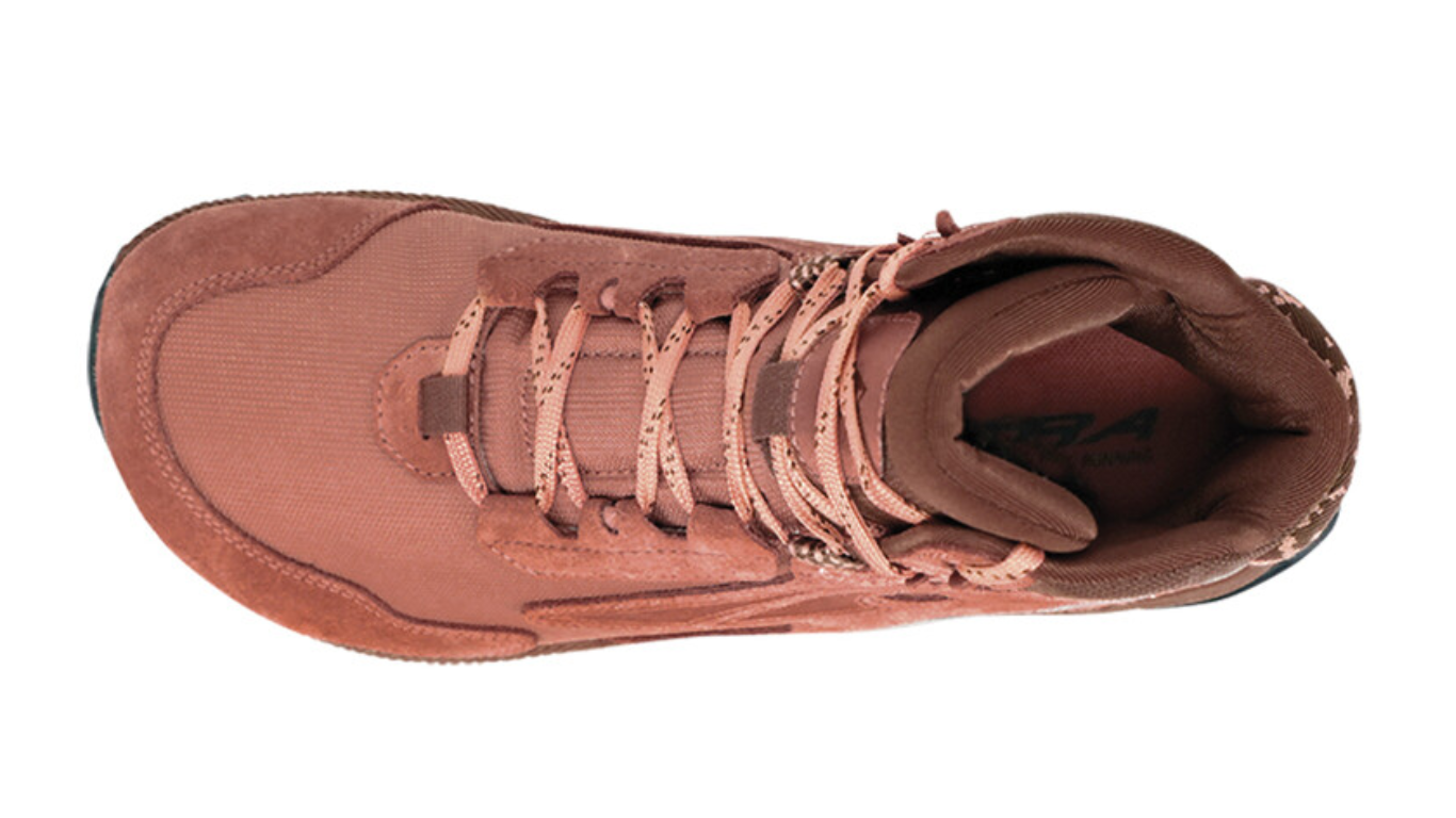 Wanderstiefel, Draufsicht. Schnürung, geschlossener Zehenbereich, gepolsterter Einstieg sichtbar.
