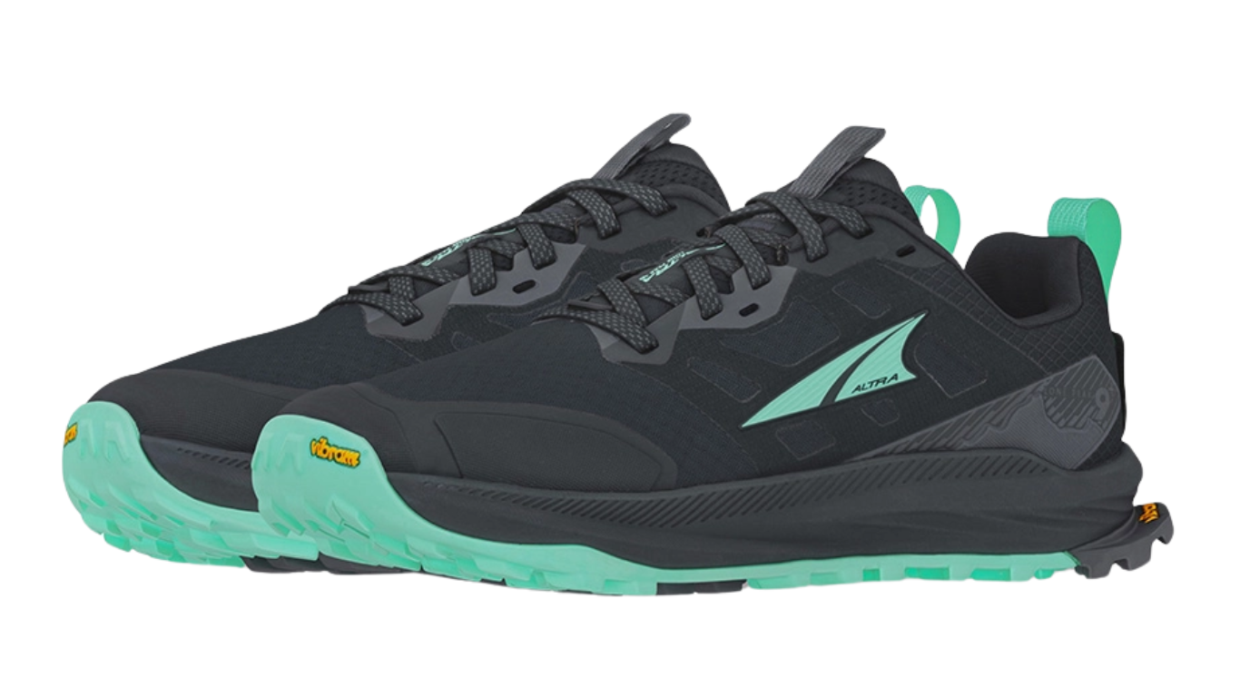 Trailrunning-Schuh für Erwachsene mit geschlossener Zehenbox, geschlossener Ferse, Schnürung, profilierter Sohle, Seitenansicht außen.