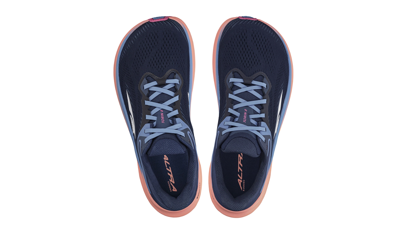 Laufschuhe als Paar, Draufsicht von oben. Innenform und Fersenbereich sichtbar.