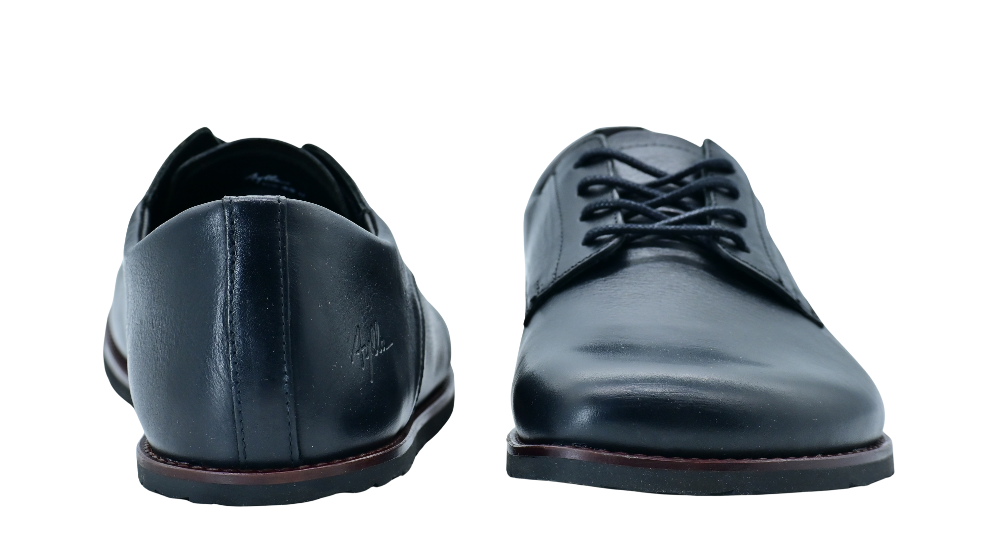 Barfußschuh mit Schnürung, geschlossener Zehenpartie und flexibler Sohle, Vorder- und Rückansicht als Paar